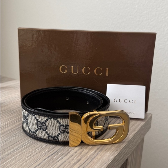 75 Gucci Beige/Black GG Canvas Leather Belt with Gold Double G Buckle reversible main image 5